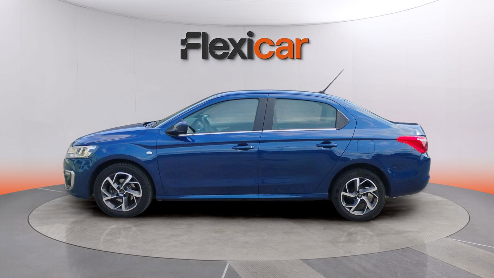 https://cdn-flexicar.caraffinity.it/public_appraisal_images_pro/images/stock/180815/Nepm1GBvcE__WhatsApp Image 2025-09-12 at 16.24.44 (2).jpeg